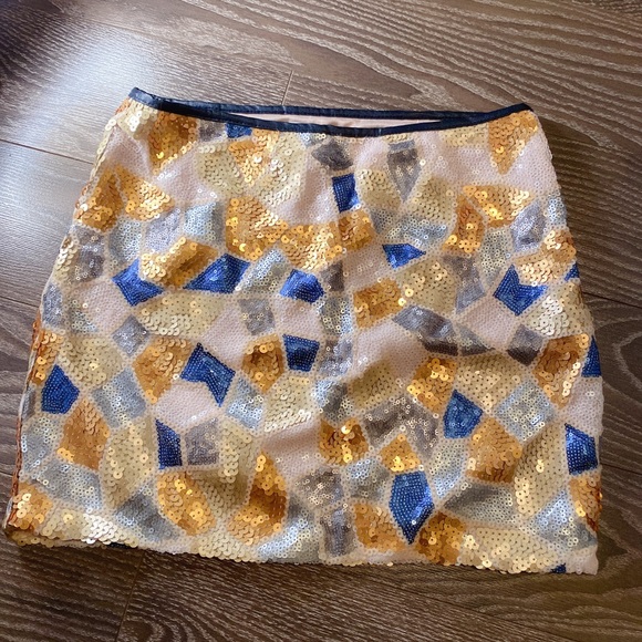 🆕 Brand new sequin skirt
